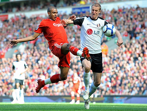 而这背后 而这背后